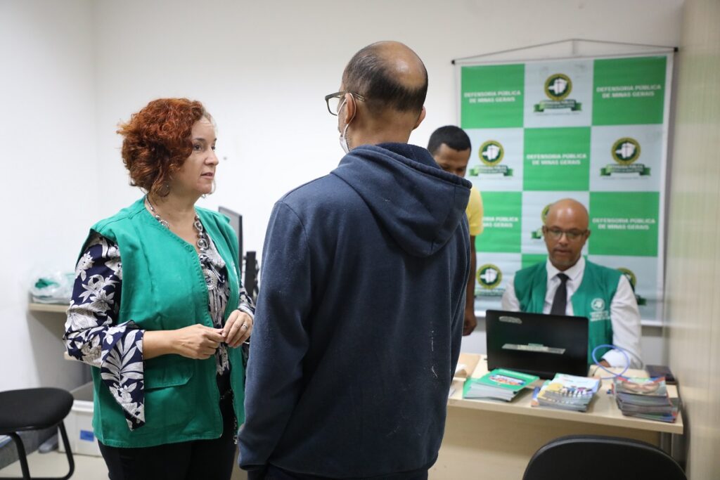 Defensoria Pública de Minas presta atendimento na 3ª Semana Nacional de Registro Civil - Registre-se  1